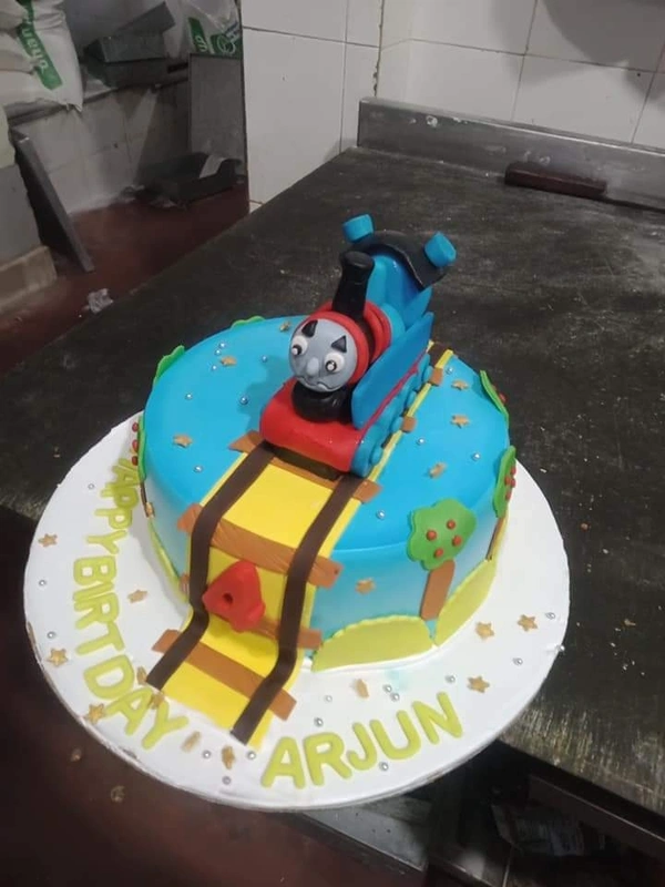 Train Cake - 3 Pound