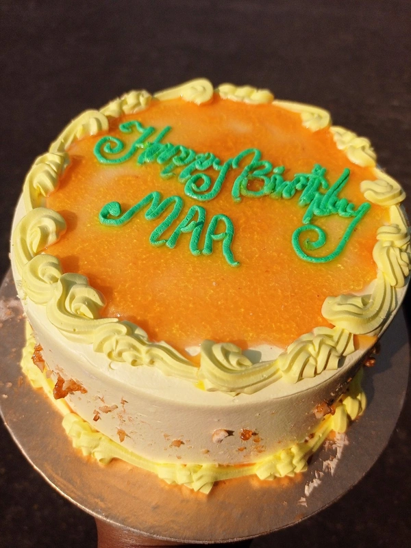 Butterscotch Premium Cake - 1 Pound