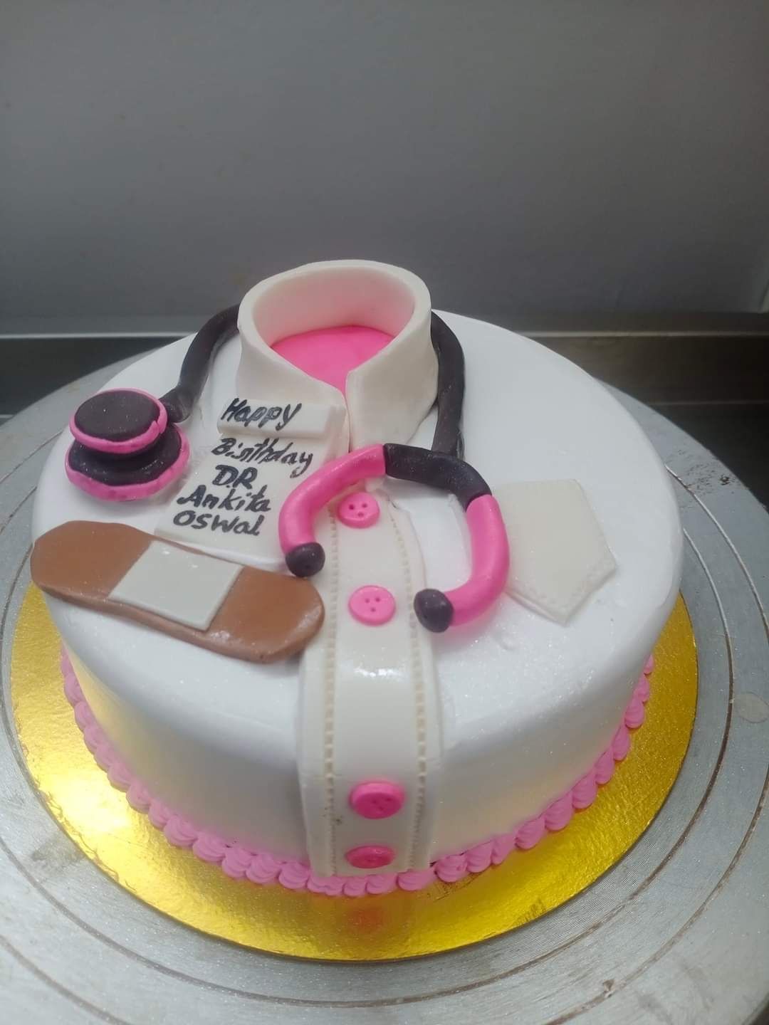 Doctor birthday theme cake #celejor #celejorcakes #celejorcakeshop  #customised #birthdaycakes #doctorscake #doct… | Medical cake, Doctor cake,  Doctor birthday cake