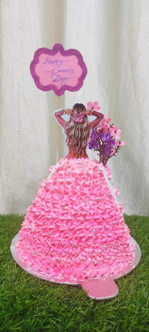 Pink Barbi Cake - 3
