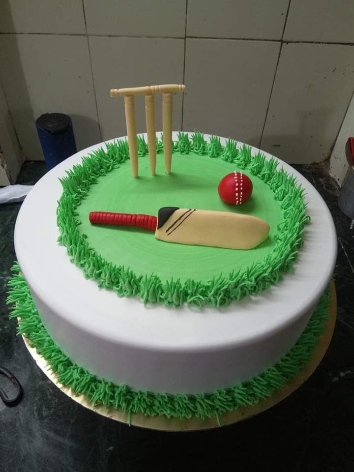 Gurgaon Special: Designer Cricket Fever Fondant Cake Delivery in Gurgaon @  ₹3,799.00