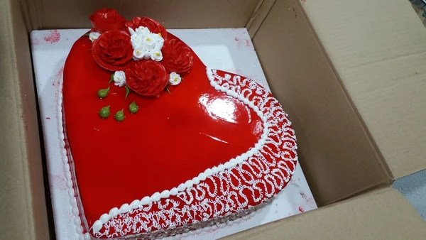 Red Love Anniversary cake- 2 Pound 