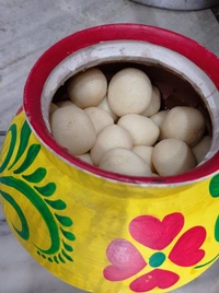 এক হাঁড়ি রসগোল্লা ৮০ পিস ( Ak Hanri Rasogolla 80 Pieces)
