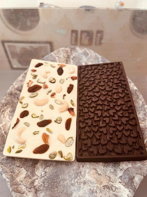 Crackle Chocolate Bar