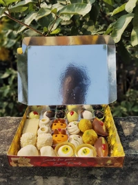 Special Packing Gift Box Sweets (স্পেশাল প্যাকিং বক্স মিষ্টি)