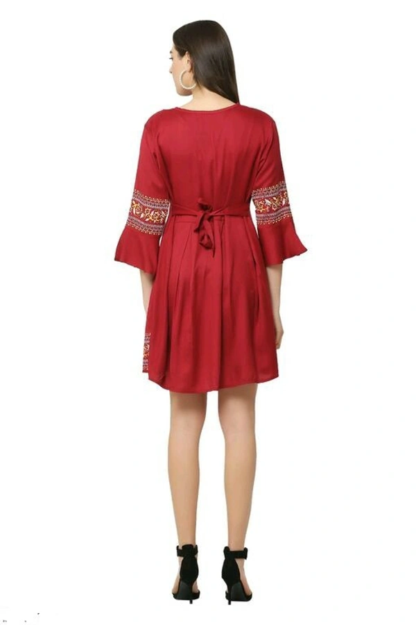 Classic Modern Women Dresses Rayon - Maroon, S