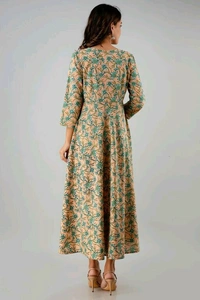 Women Printed Cotton Floral Kurta - XL, Peace