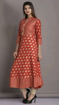 Women Printed Cotton Floral Kurta - M, Red
