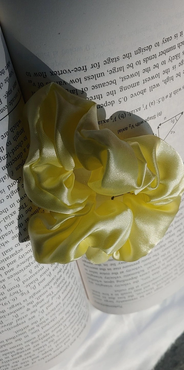 Pastel Yellow Scrunchie 