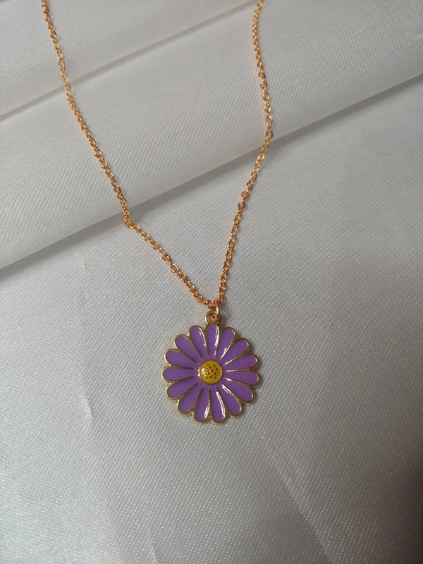 Purple Daisy Charm With Neckchain