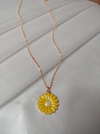 Daisy Charm Chain- Yellow