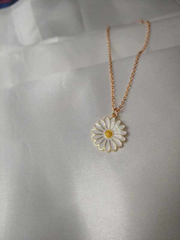 White Daisy Charm With Chain