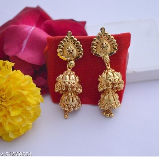 Daily wear earrings | light weight 916 BIS hallmark jewelry at  @kanakmahalaxmijewellers #earrings #earringsoftheday #earring… | Instagram