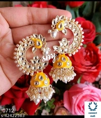 Meenakri Punchi Kundan Earing - Green, Alloy