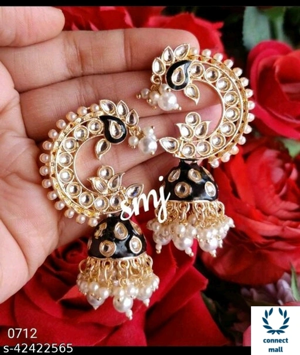 Meenakri Punchi Kundan Earing - Green, Alloy