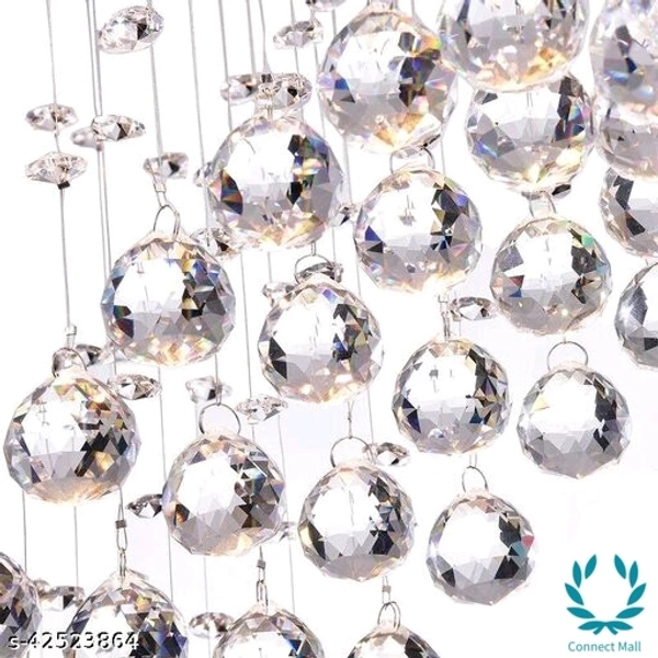 Classic Chandeliers & Pendant Lights