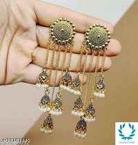 Twinkling Beautiful Earrings - Golden with Black Pearl