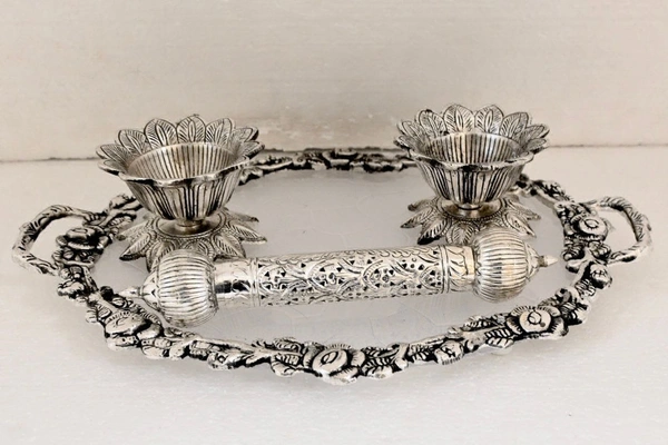 Metal Silver Plated Kamal Shape pair Bowl With Oval Tray Makar Sankriti & Gifting Combo  - 9.5×6×9.5, Oval Tray