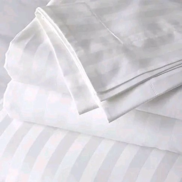 White Cotton Satin Striped Double  King Bedsheet With 2 Pillow Cover For Home , Hôtel, Guest House and OYO Rooms 