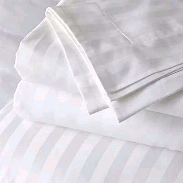 White Cotton Satin Striped Double  King Bedsheet With 2 Pillow Cover For Home , Hôtel, Guest House and OYO Rooms 