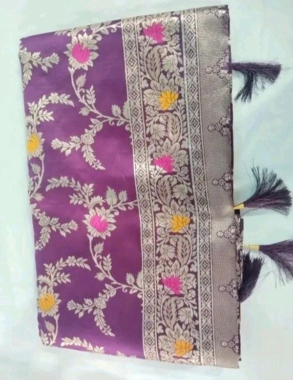 Latest Design Banarsi Silk Saree For Women With Unstiched Blouse