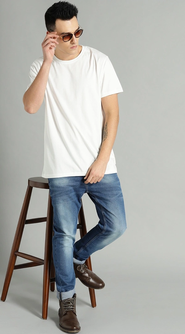 Roadster Men White Pure Cotton T-shirt - S