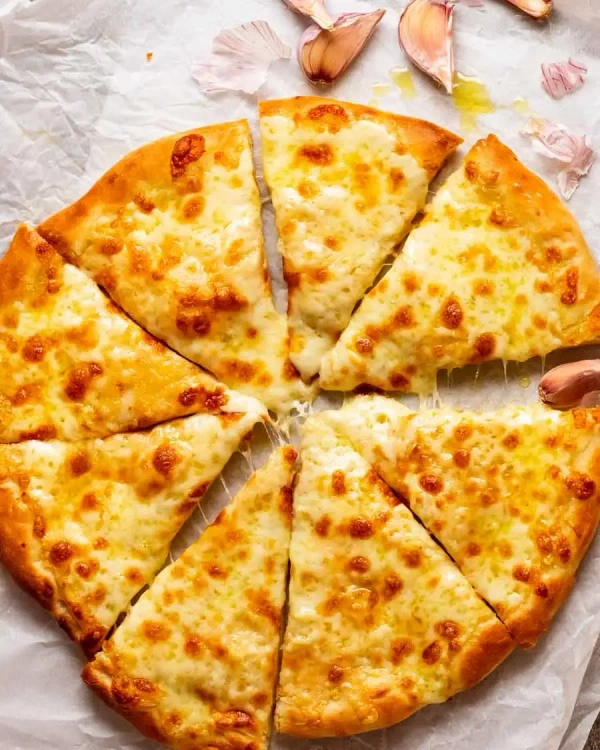Garlic pizza