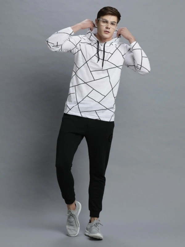 LEWEL Geometric Print Men Hooded Neck White T-Shirt - M