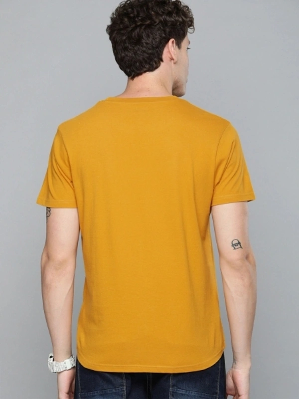 Graphic Print Men Round Neck Gold T-Shirt - M