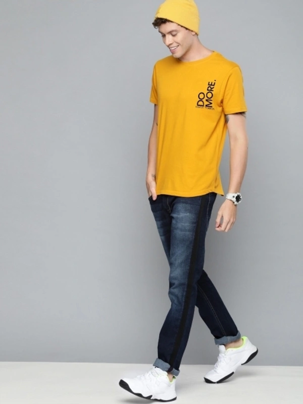 Graphic Print Men Round Neck Gold T-Shirt - L