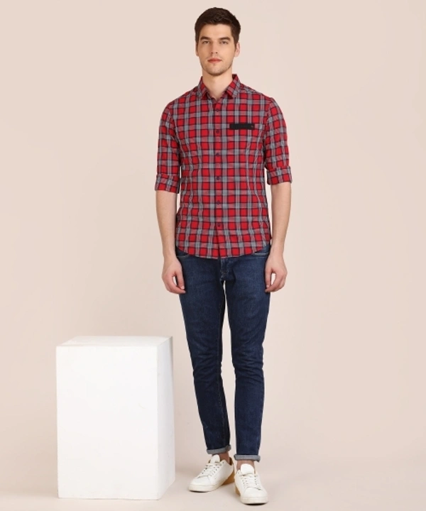 Spykar Men Checkered Casual Red Shirt - M