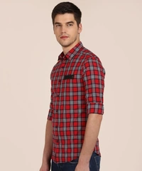 Spykar Men Checkered Casual Red Shirt - L