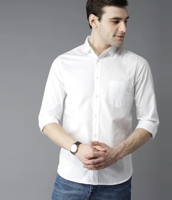 Dennis Lingo Men Solid Casual White Shirt - M
