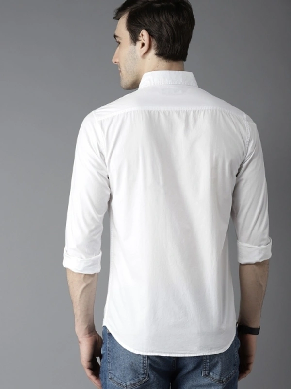 Dennis Lingo Men Solid Casual White Shirt - M