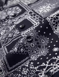 Men Printed Casual Black Shirt - M