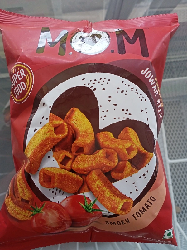 MOM ROASTED JOWAR STIX SMOKY TOMATO 35gm