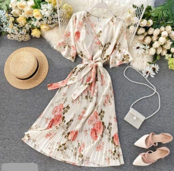 Urbane Ravishing Women Dresses - White, L