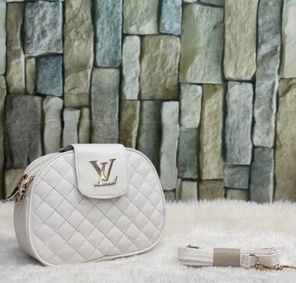 Trendy PU sling bags - Nude