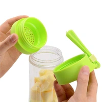 0133 Portable USB Electric Juicer - 6 Blades (Protein Shaker) - 0.506 kgs, China