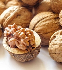 AKHROT (CALIFORNIA) Premium Walnut Without Shell, Akhrot Giri ( 1 KG )