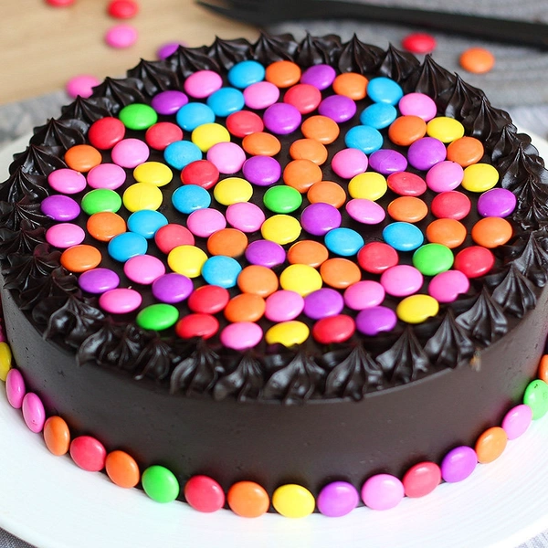 Round Chocolate Gems Cake - ½ Kg