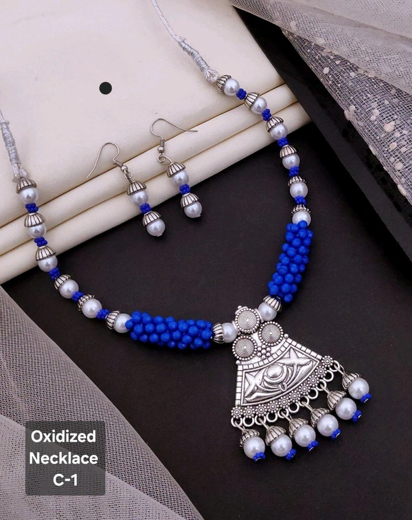 Oxodaise necklace set 2