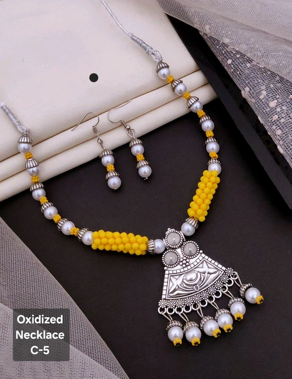 Oxodaise necklace set 3