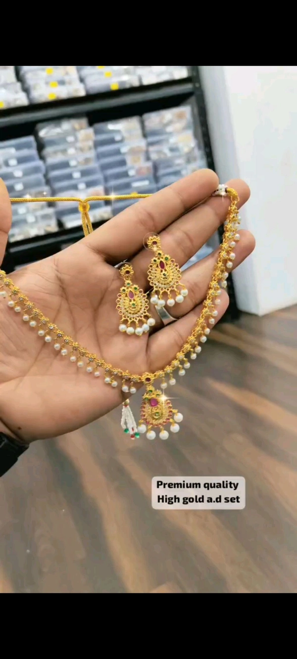 Brass High Gold Necklace Set