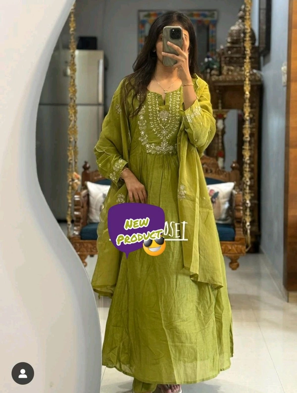 Printed Floral Kurta And Duppata Set 1