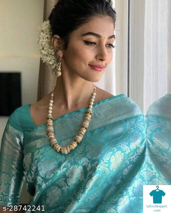 Product Name: *Myra Drishya Sarees*Saree Fabric: Kanjeevaram SilkBlouse: Running BlouseBlouse Fabric: Kanjeevaram SilkPattern: Zari WovenBlouse Pattern: JacquardMultipack: Single - Free Size (Saree Length Size: 5.5 m, Blouse Length Size: 0.8 m) 