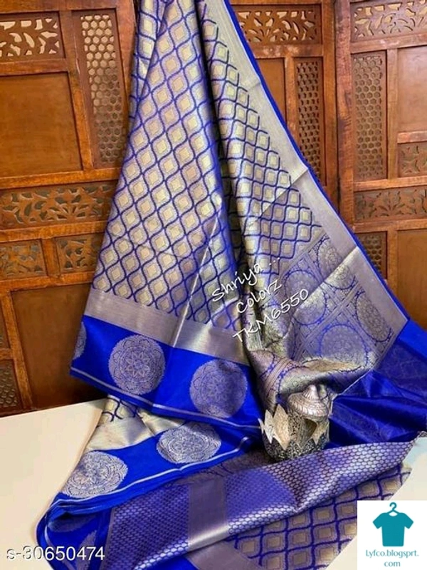 Product Name: *Aagam Petite Sarees*Saree Fabric: SilkBlouse: Separate Blouse PieceBlouse Fabric: SilkPattern: Zari WovenMultipack: Single - Free Size (Saree Length Size: 5.5 m, Blouse Length Size: 0.8 m) 