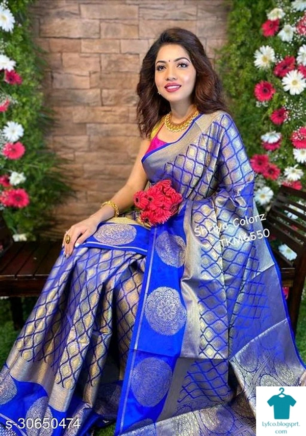 Product Name: *Aagam Petite Sarees*Saree Fabric: SilkBlouse: Separate Blouse PieceBlouse Fabric: SilkPattern: Zari WovenMultipack: Single - Free Size (Saree Length Size: 5.5 m, Blouse Length Size: 0.8 m) 