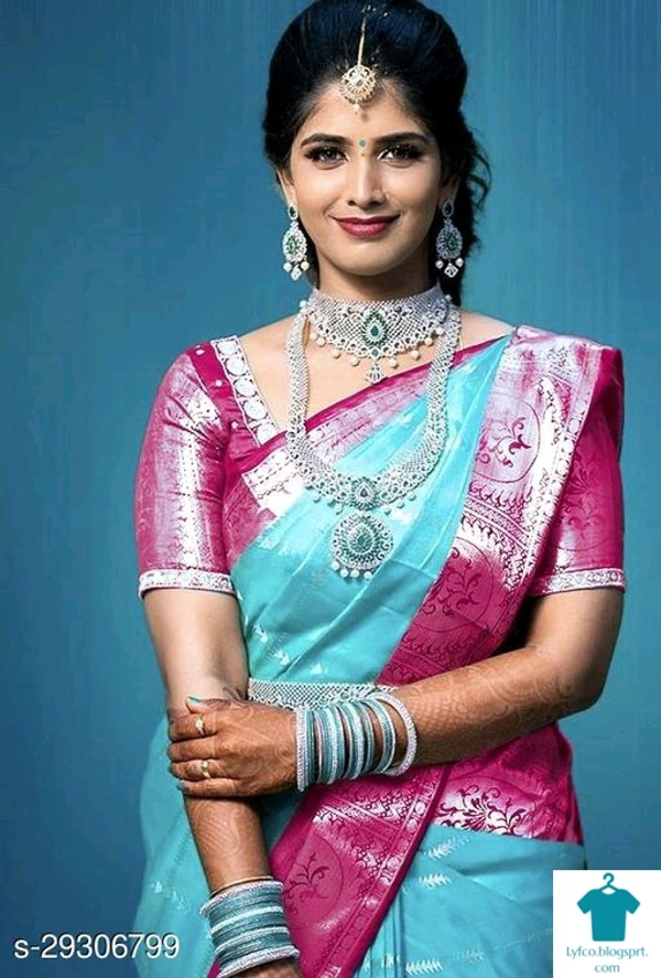 Product Name: *Adrika Fabulous Sarees*Saree Fabric: Kanjeevaram SilkBlouse: Running BlouseBlouse Fabric: Kanjeevaram SilkPattern: Zari WovenBlouse Pattern: Same as BorderMultipack: Single - Free size