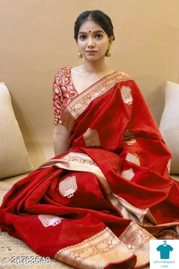 Product Name: *Classy Kanchipuram Lichi Silk Butta Designer Saree for Women*Saree Fabric: SilkBlouse: Running BlouseBlouse Fabric: JacquardPattern: Zari WovenBlouse Pattern: Zari WovenMultipack: Single - Free Size (Saree Length Size: 5.5 m, Blouse Length Size: 0.9 m) 
